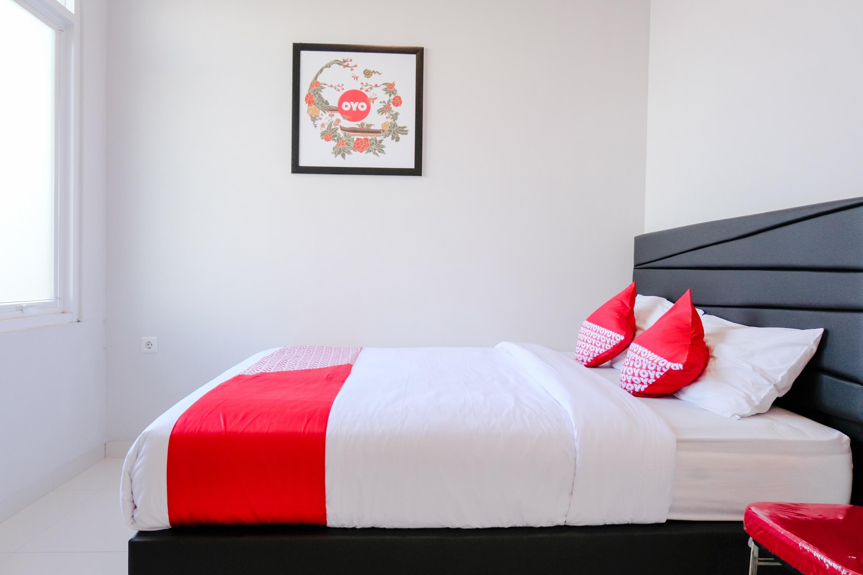 Super Oyo 995 Alice'S Homestay Syariah Jember Ngoại thất bức ảnh
